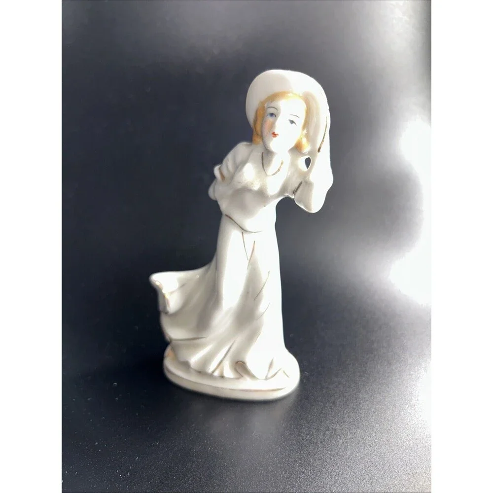 Vintage Art Deco Porcelain Woman Figurine - Picture 11 of 11